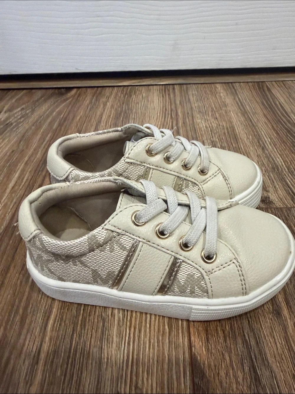 Michael Kors Kids Beige Lace-Up Logo Accent Sneakers